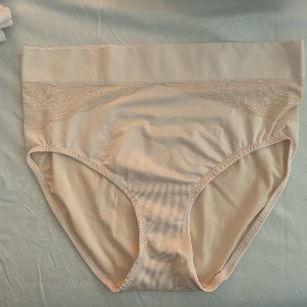 Bundle (6) NWOT Warner’s Seriously Soft Brief